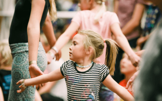 Children-dancing